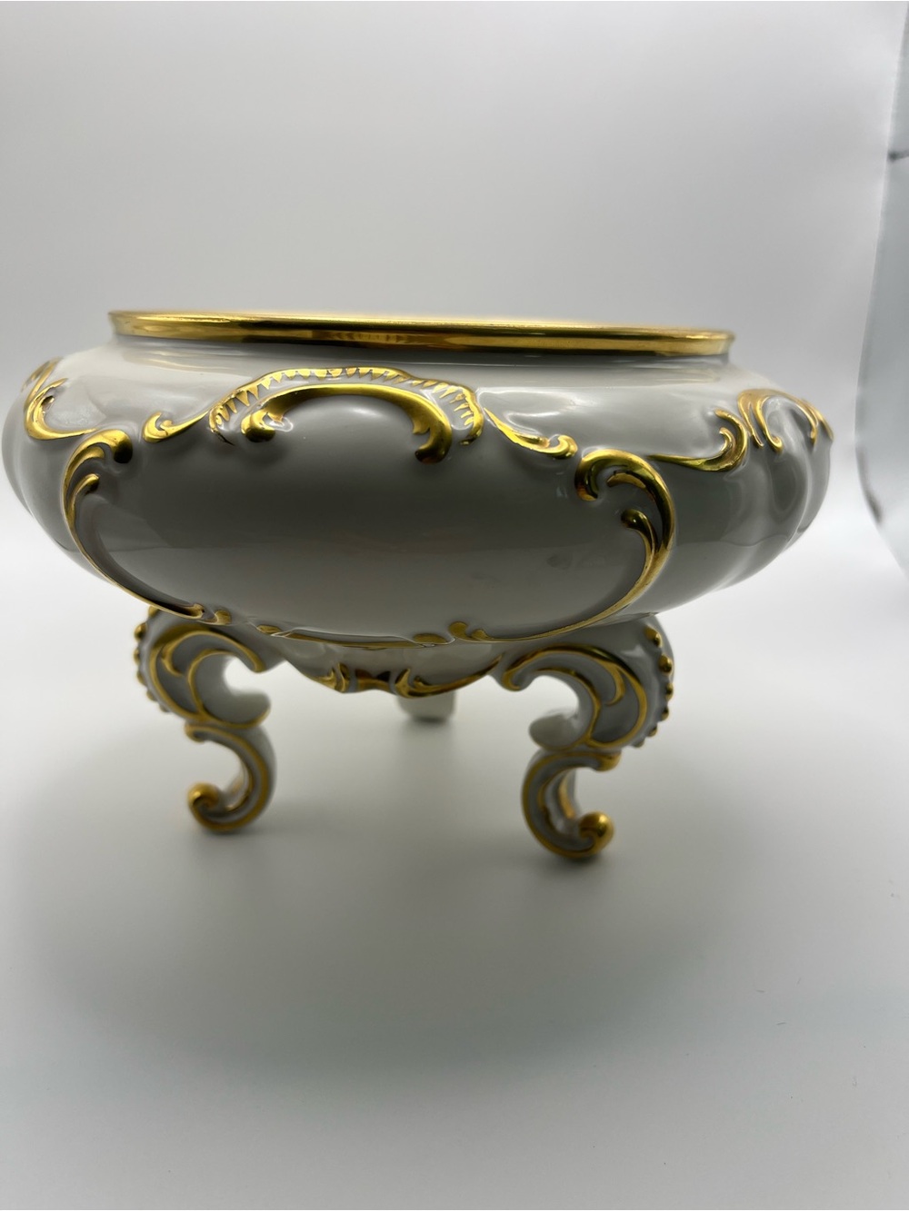 White and Gold Porcelain Footed Decorative Bowl - Brand Unspecified